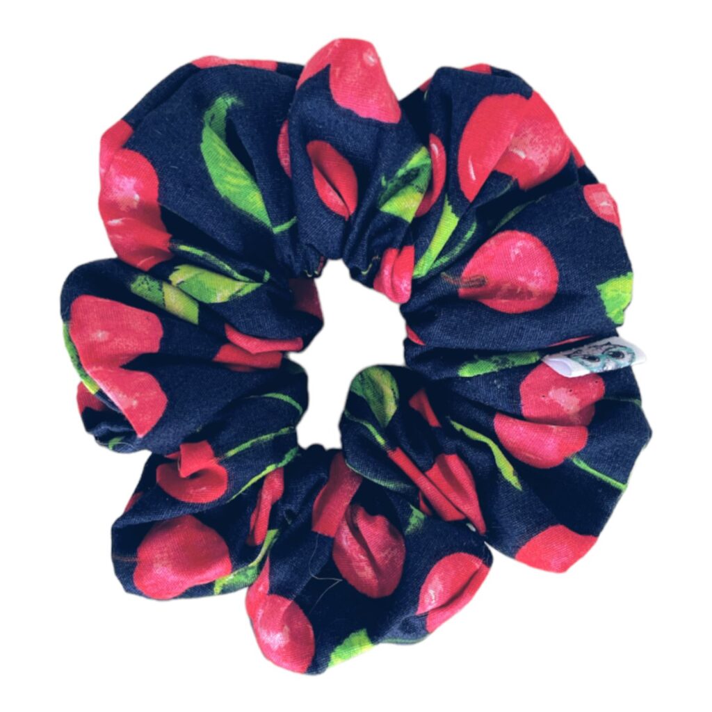 Cherry Kiss – Βαμβακερό Χειροποίητο Scrunchie