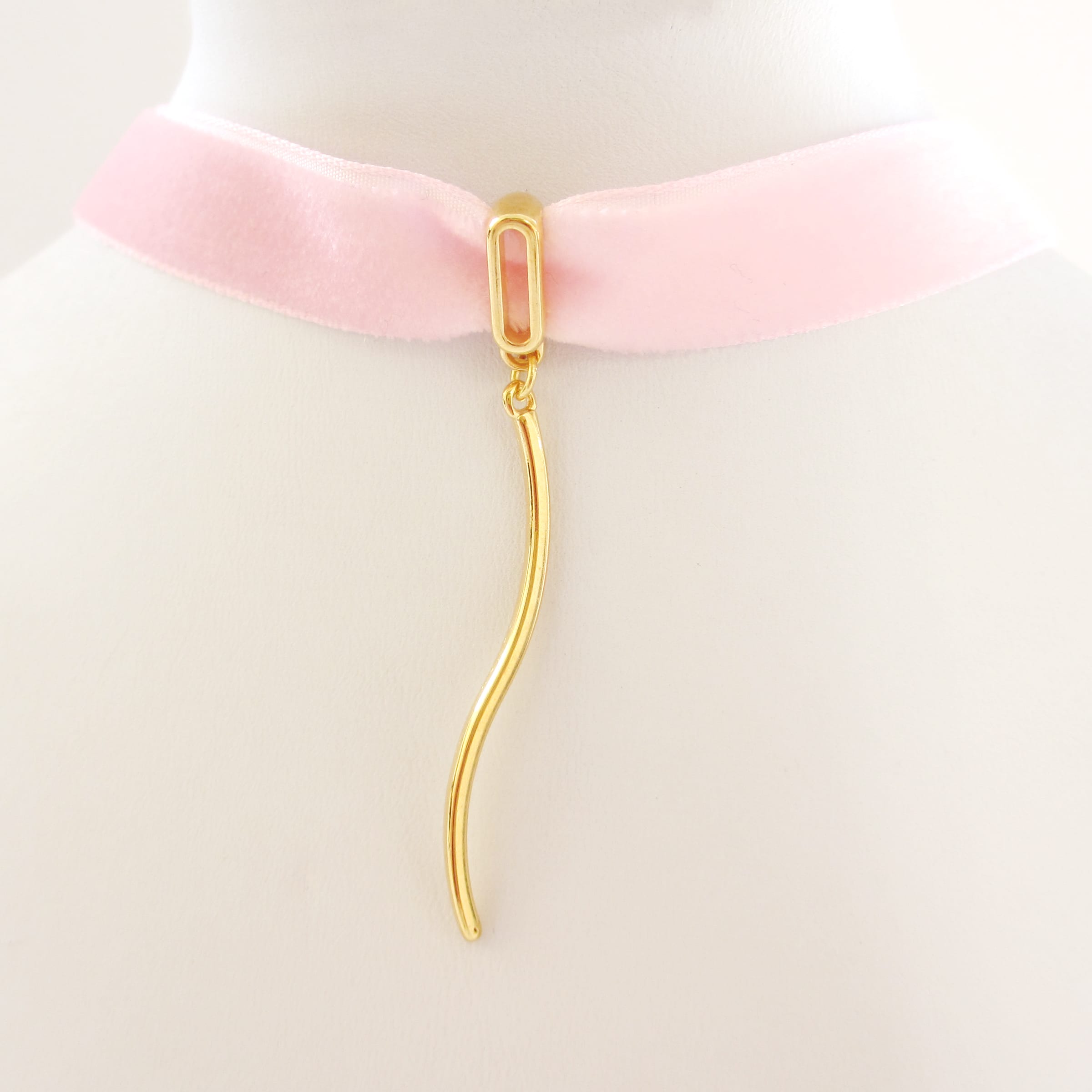 Velvet long flow choker – Βελούδινο τσόκερ ροζ