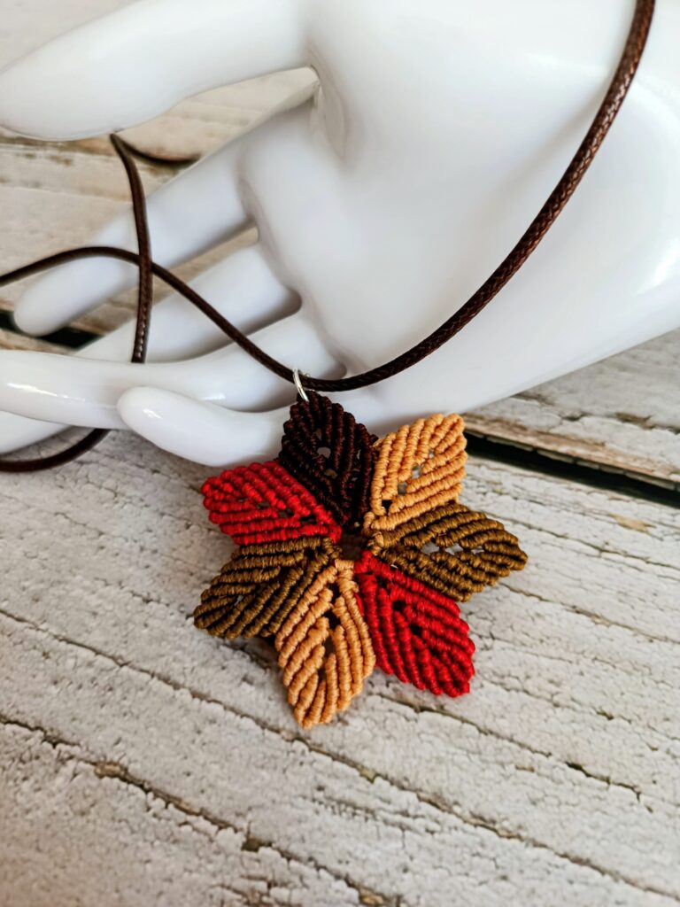 Κολιέ Boho style φύλλα micro macrame πολύχρωμο