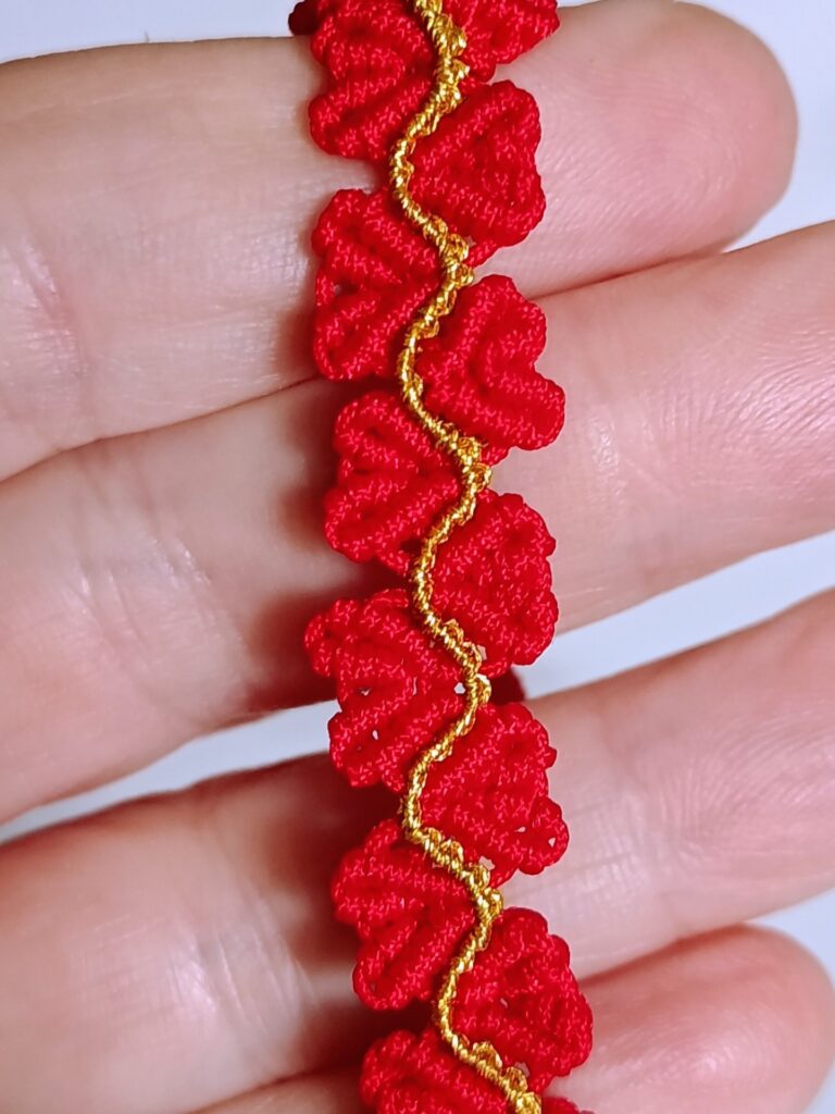 Χειροποίητο νεανικό βραχιόλι καρδούλες macrame valentine