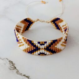 Χειροποίητο βραχιόλι με χάντρες Miyuki και macrame