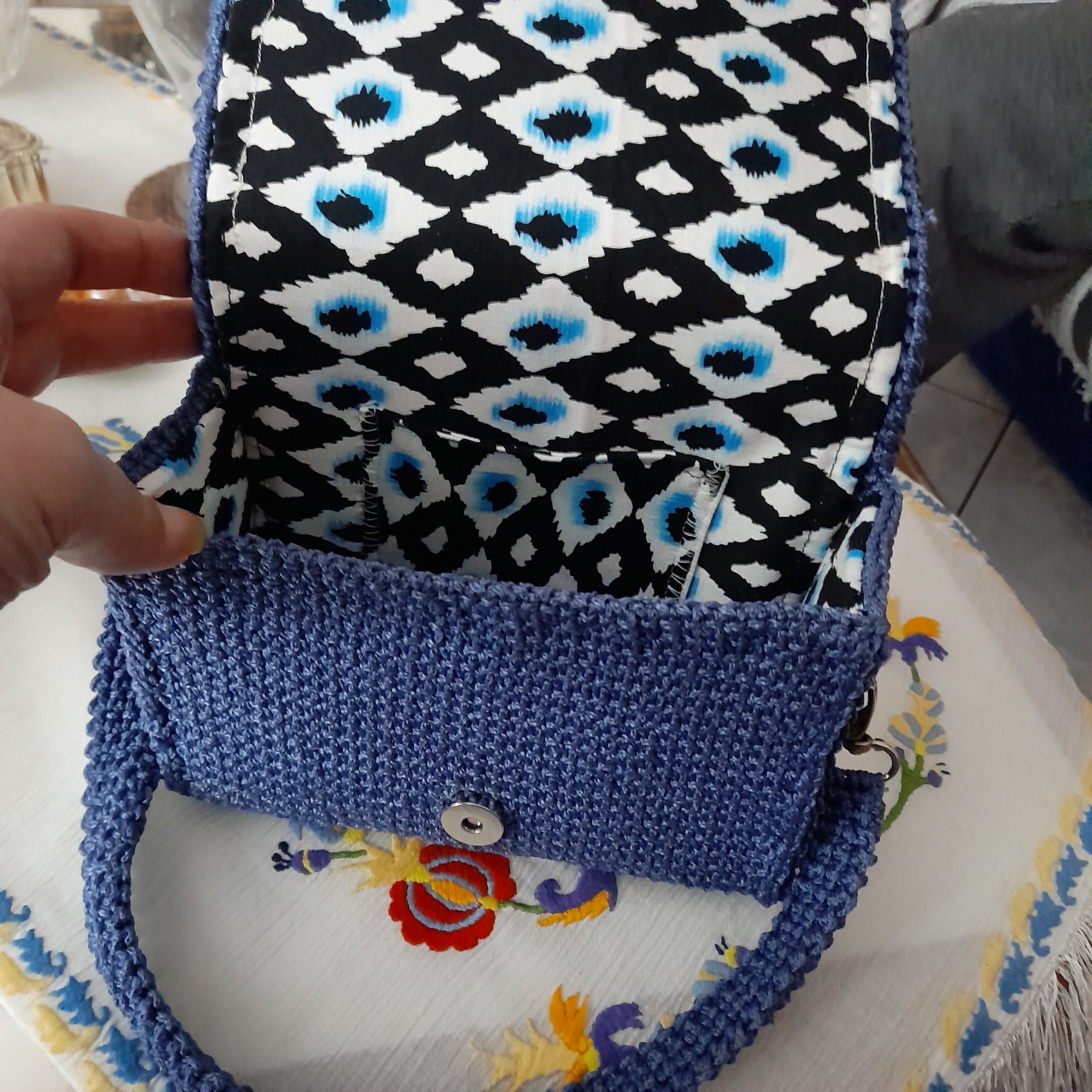 Blue πλεκτή τσάντα ώμου τύπου clutch
