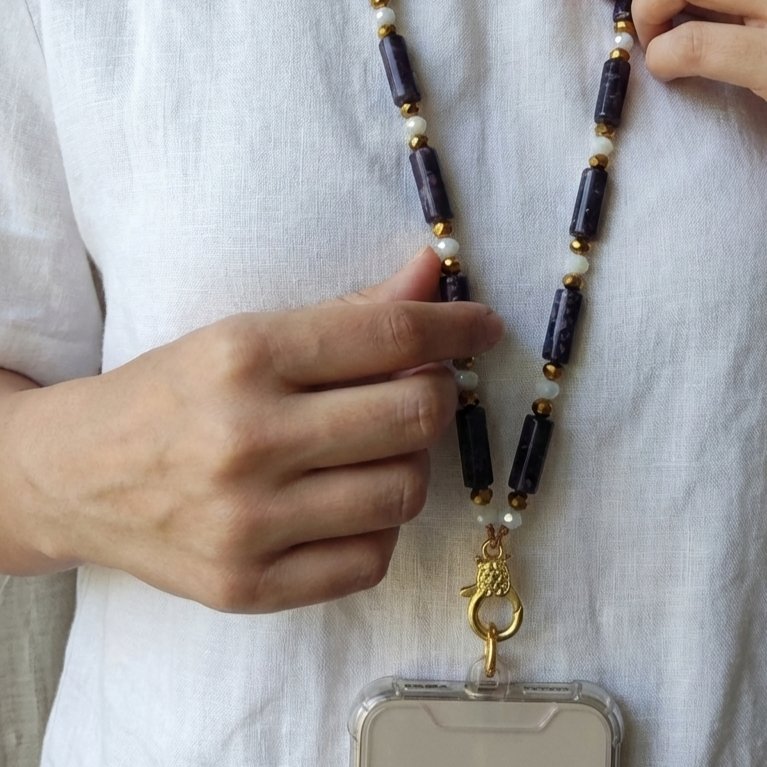 Χειροποίητο PhoneStrap Λαιμού με Μωβ Πέτρες & Χρυσές Λεπτομέρειες