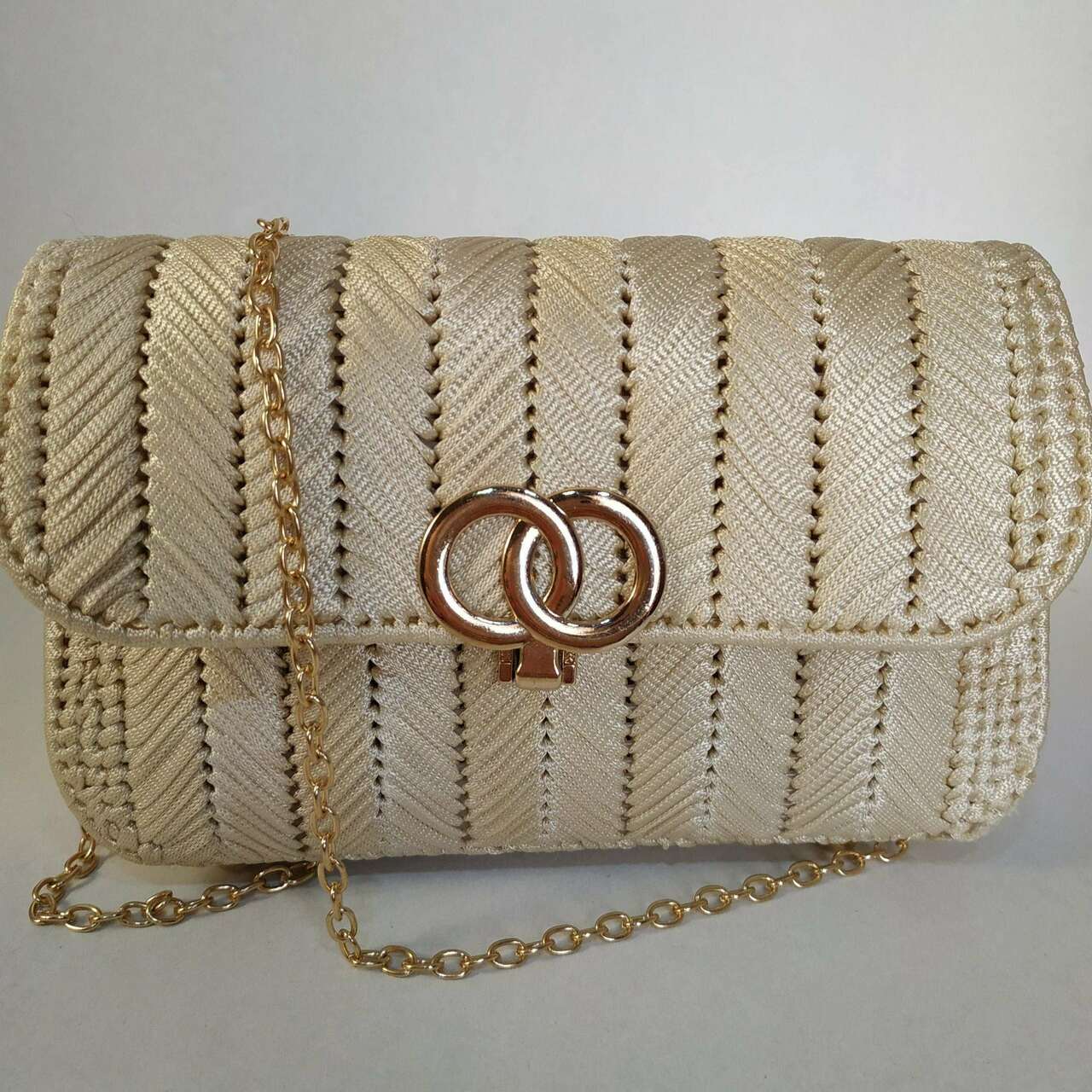 Χειροποίητο αμπιγιέ σαμπανί κεντητό clutch
