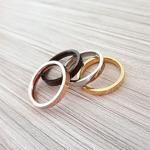 Σετ 4 δαχτυλίδια βεράκια stackable από ατσάλι σε χρυσό, ασημί, ροζ χρυσό και μαύρο