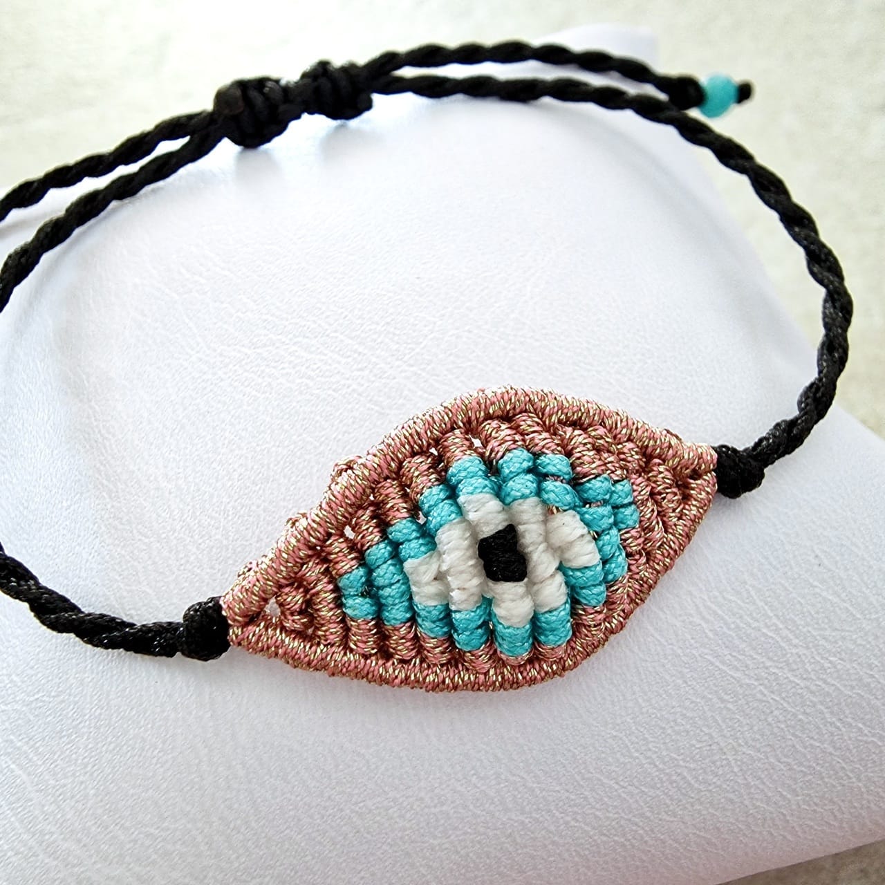 Βραχιόλι boho chic μάτι χειροποίητο μακραμέ ροζ χρυσό μεταλιζέ με κούμπωμα αυξομείωσης