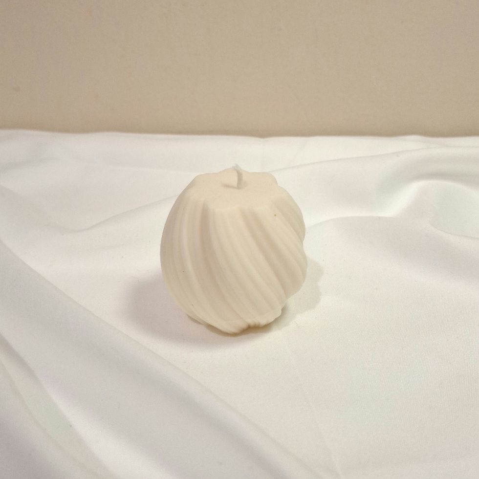 "Swirl Candle"