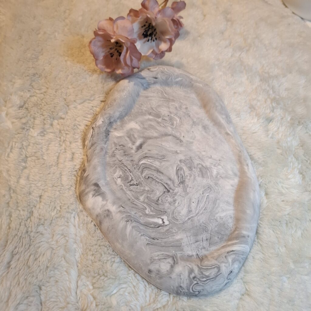 "Cloud Tray"