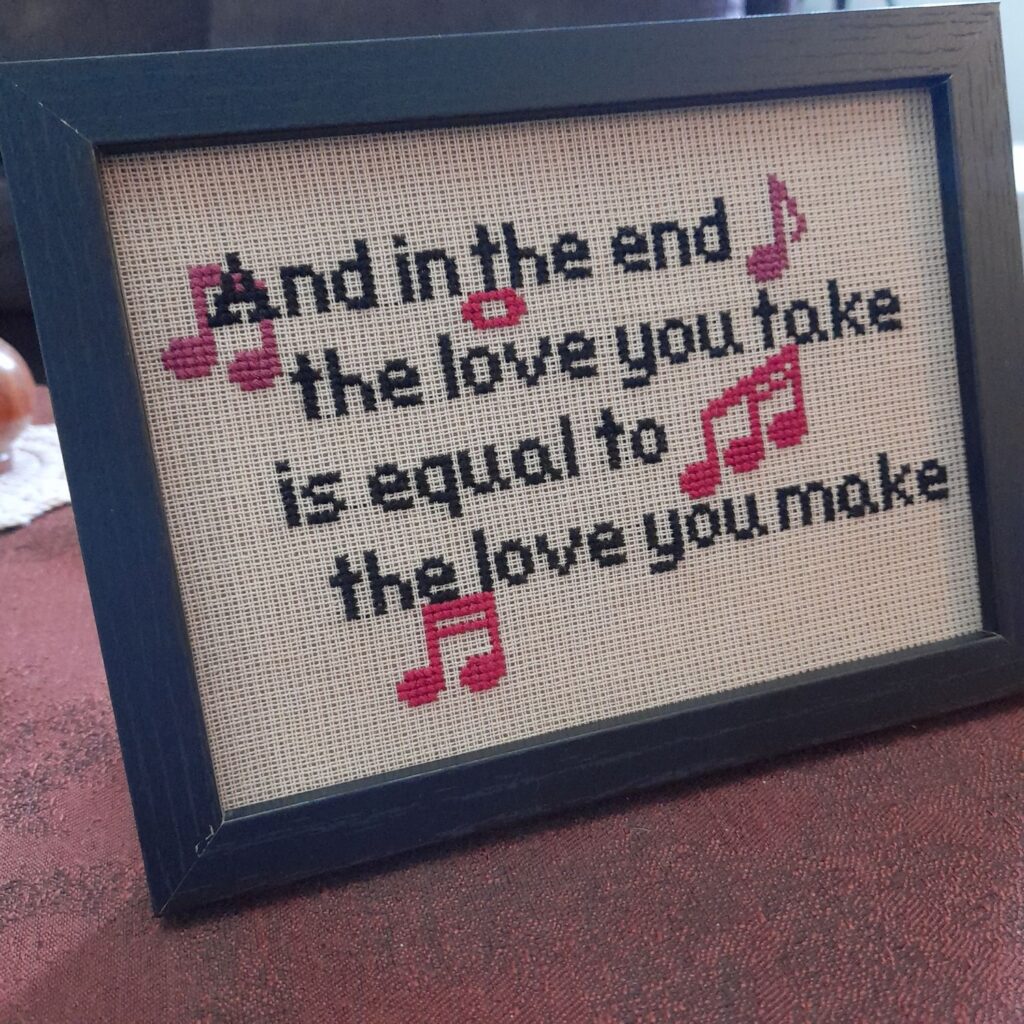 Κέντημα σταυροβελονιά "The End" by The Beatles