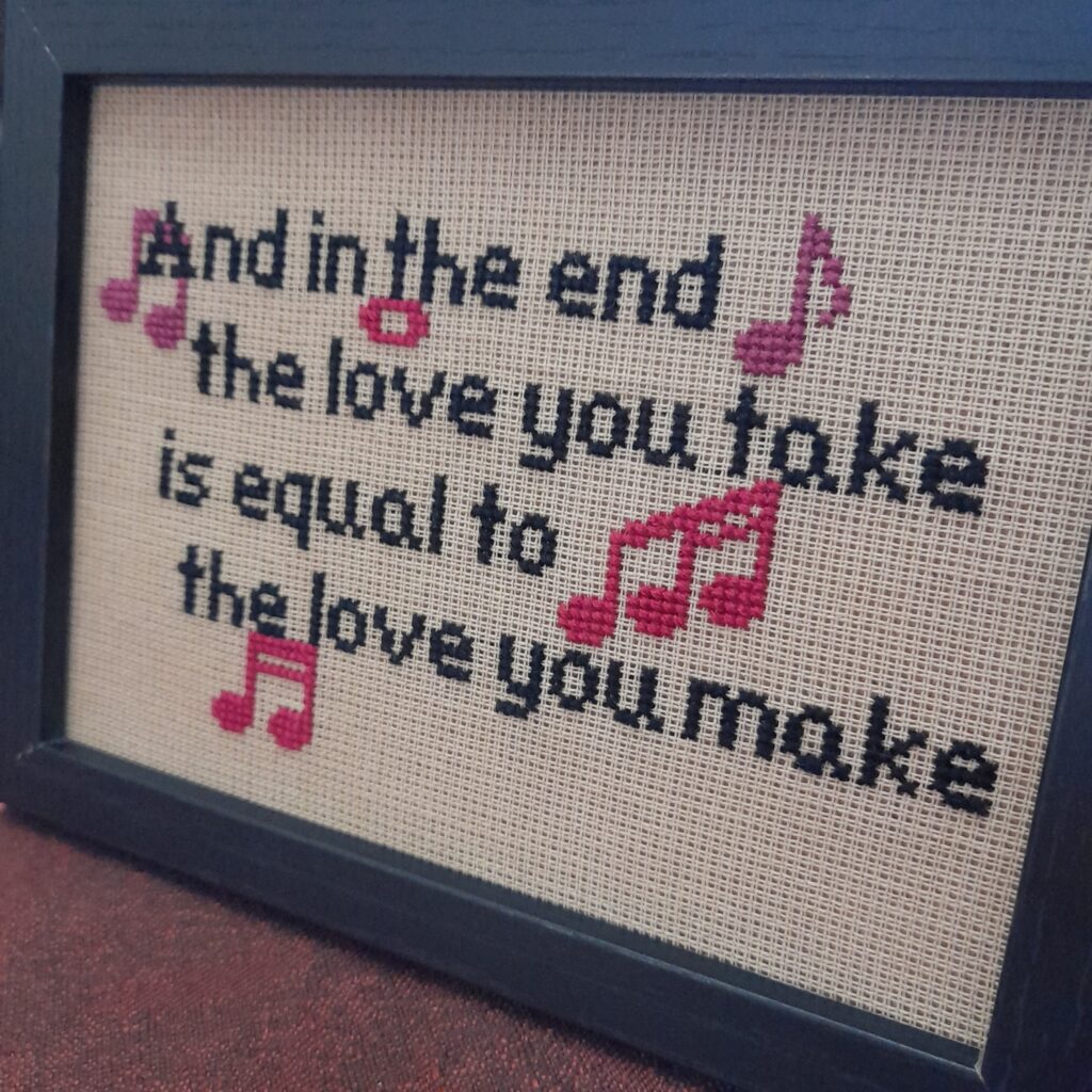 Κέντημα σταυροβελονιά "The End" by The Beatles
