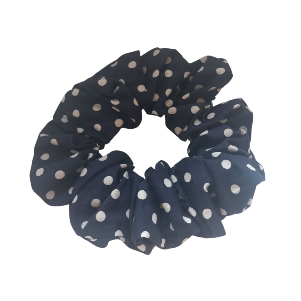 Χειροποίητο "Rosie" scrunchie πουά μπλε μεγάλο