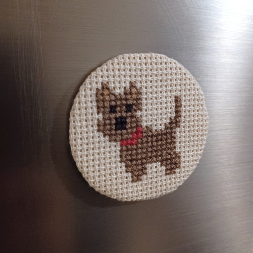 Fridge magnet dog