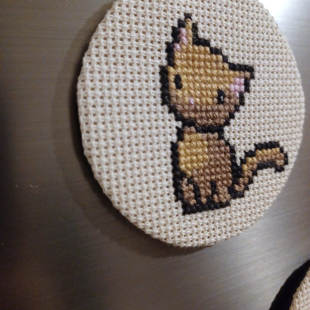 Fridge magnet cat