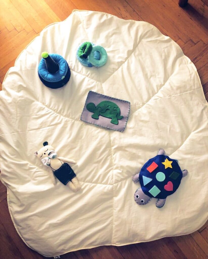 Pink Shape Explorer Turtle – Χειροποίητο παιχνίδι από Felt