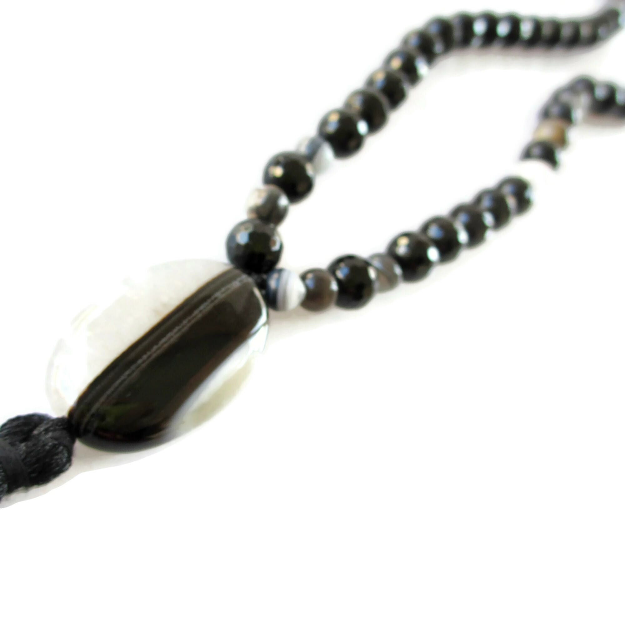 Μακρύ κολιέ – Black agate diamond cut