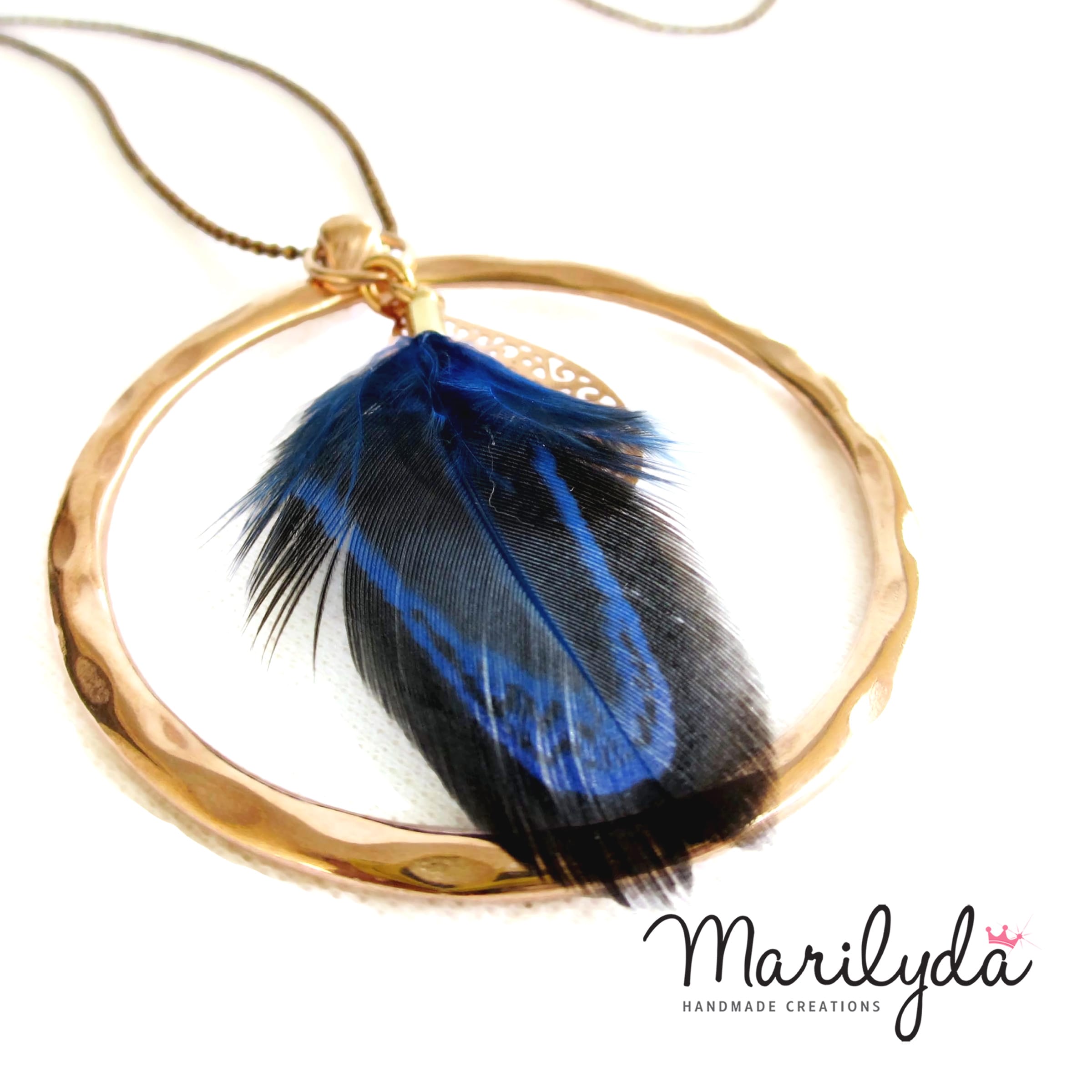 Κολιέ "Circle Feather" rose gold με μπλε φτερό πετεινού