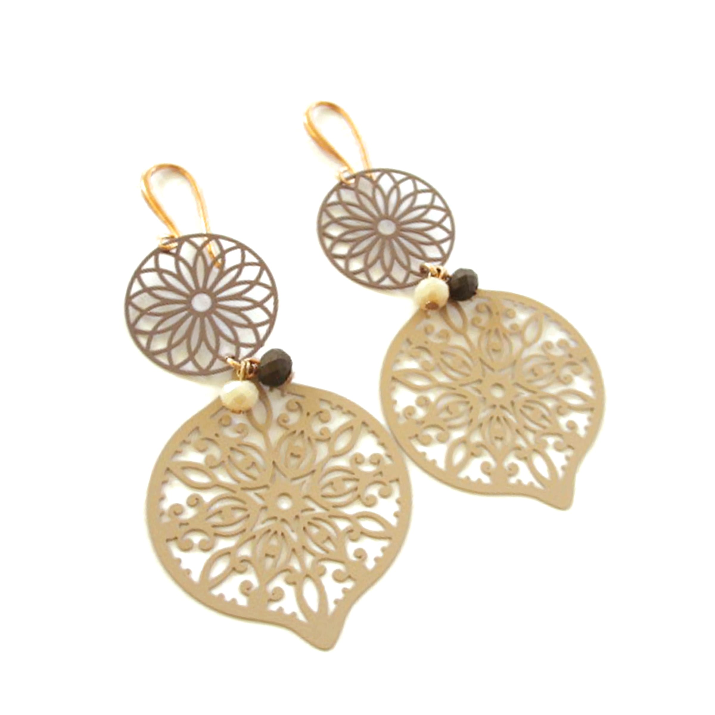 Σκουλαρίκια Filigree μπεζ με κρυσταλλάκια
