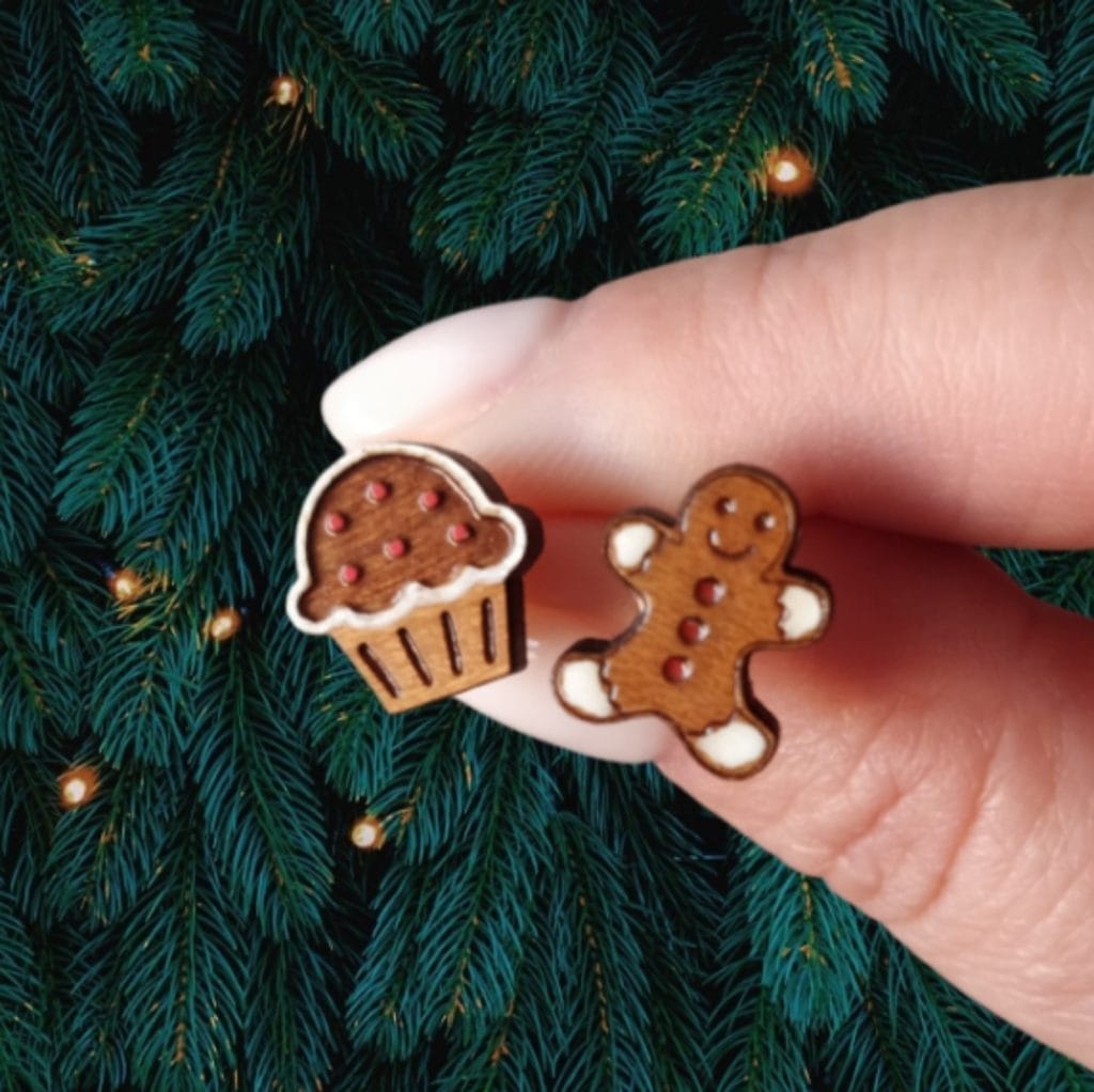 Χειροποίητα καρφωτά σκουλαρίκια Cupcake Gingerbread