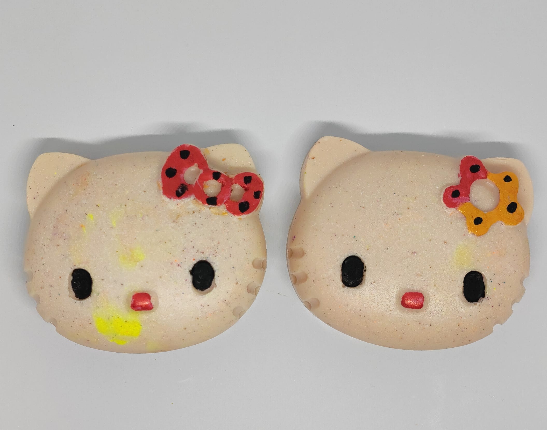 Σαπουνάκι hello kitty από χειροποίητη βάση γλυκερίνης 60gr