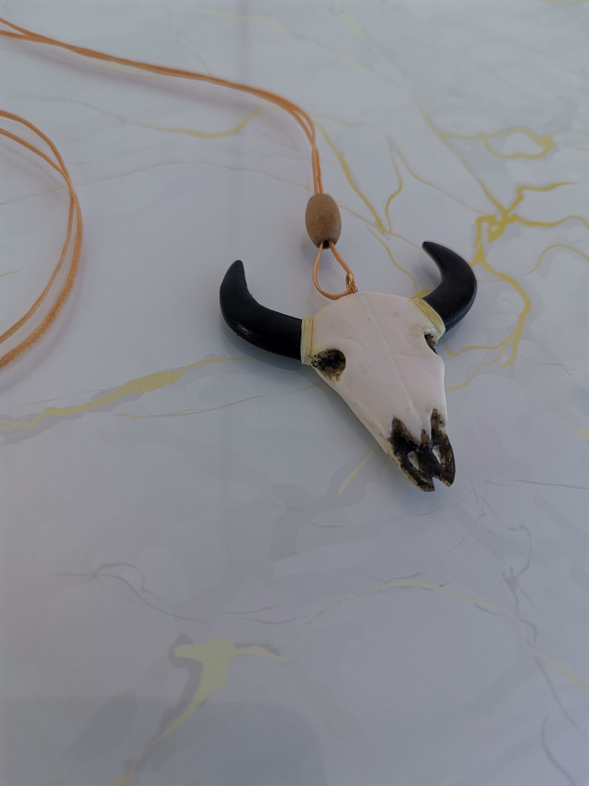 Handmade κολιέ "taurus" μαύρο - άσπρο