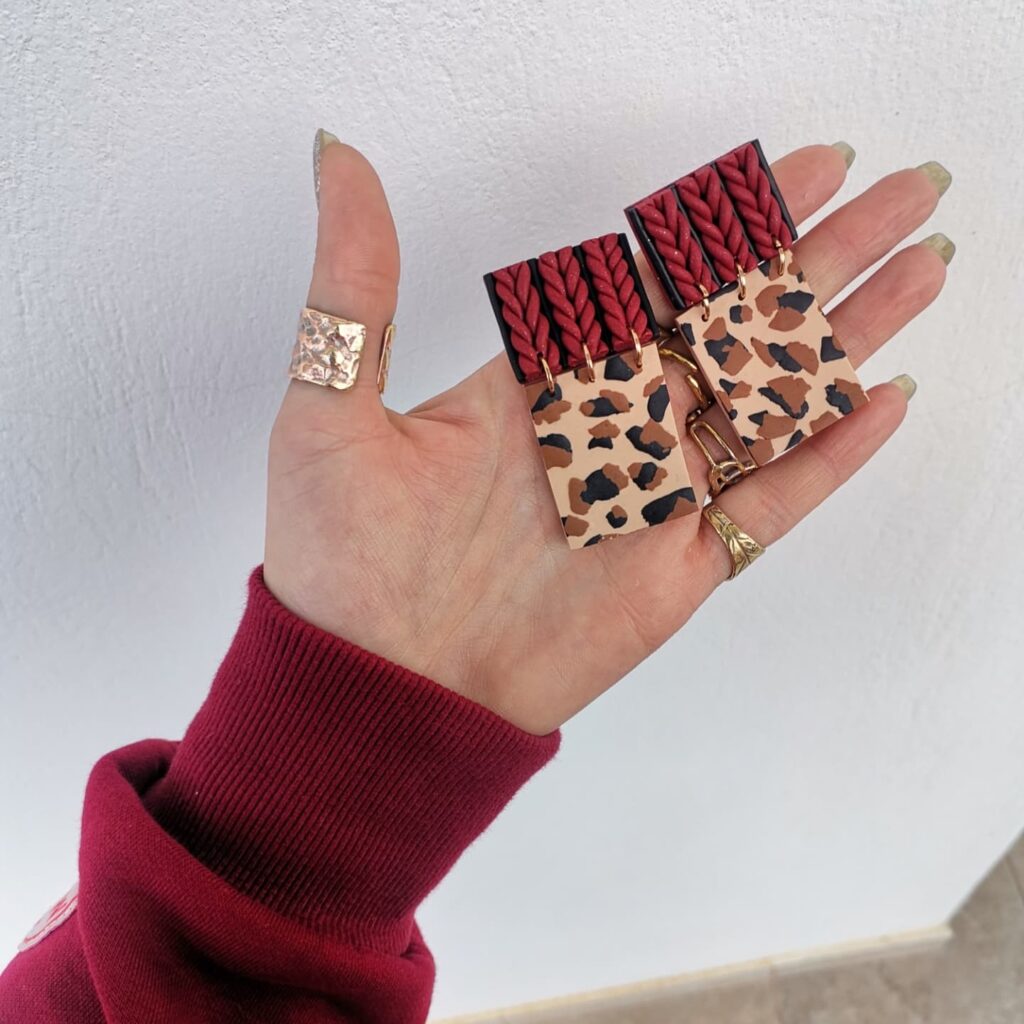 Χειροποίητα σκουλαρίκια "woolen leopard", Μπορντό, μαύρο, λεοπαρ