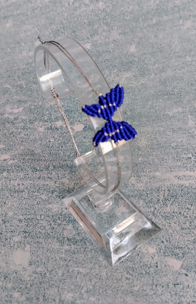 Βραχιόλι χεριού πεταλούδα macrame