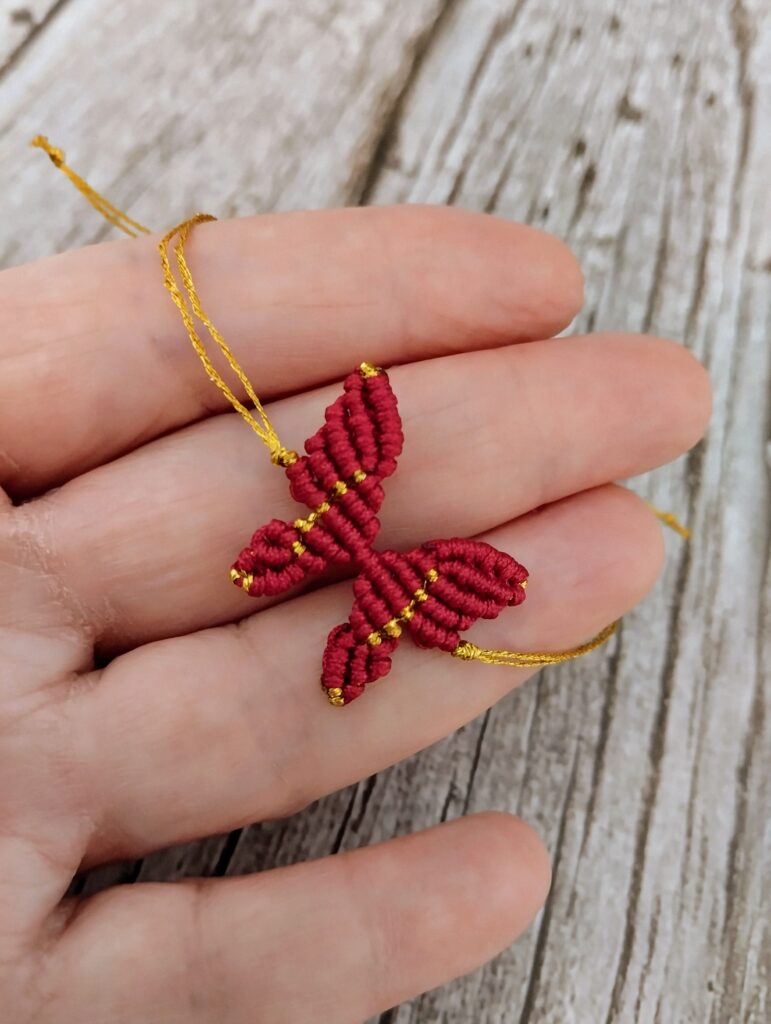 Βραχιόλι χεριού boho macrame πεταλούδα