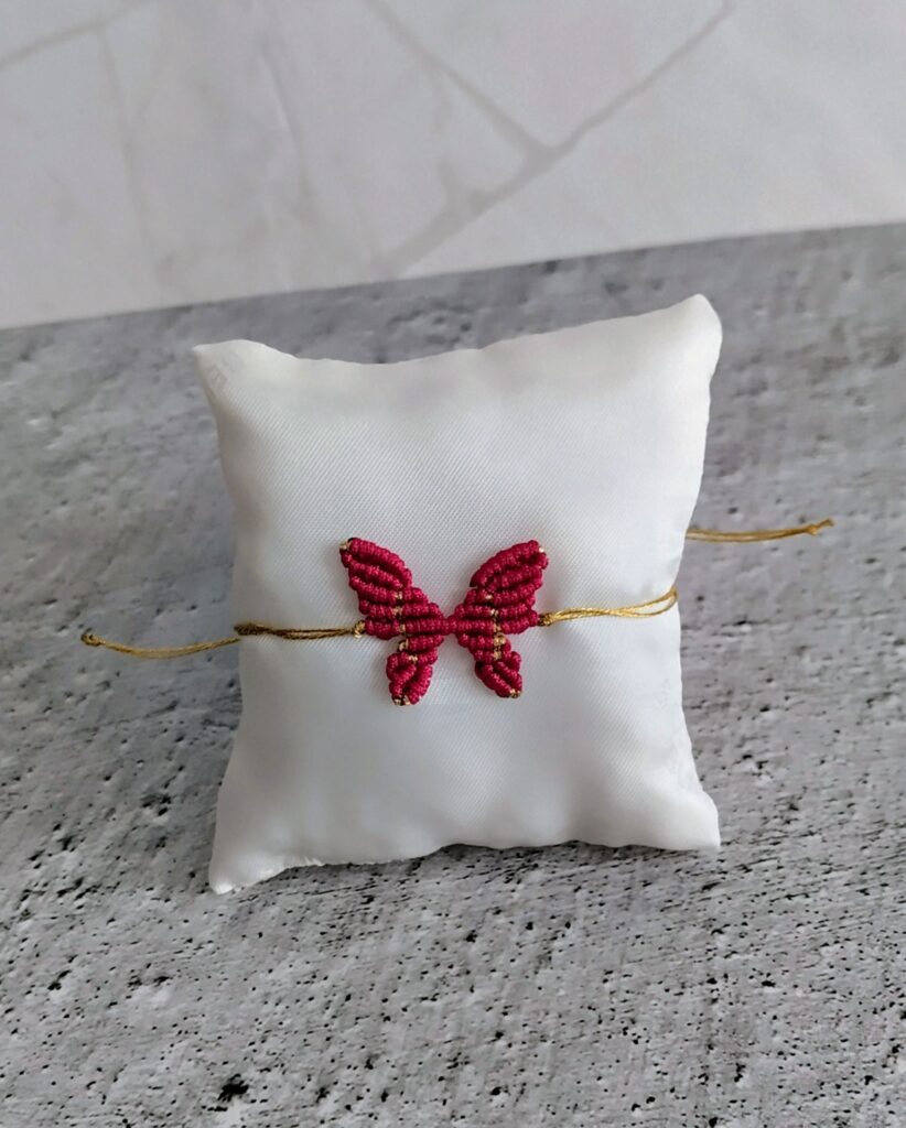 Βραχιόλι χεριού boho macrame πεταλούδα
