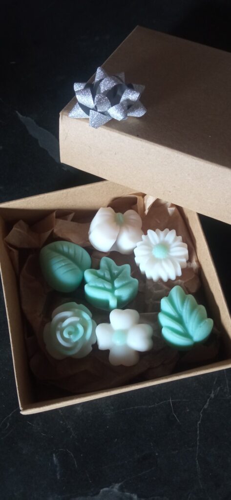 Flowers wax melts