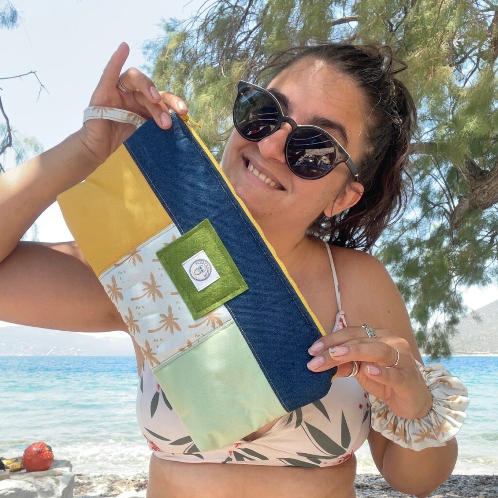 Χειροποίητο clutch & pouch Into The Ocean