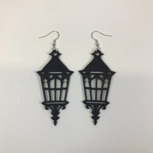 Σκουλαρίκια ‘Victorian Street Lamp’ – Black Gothic Dangles