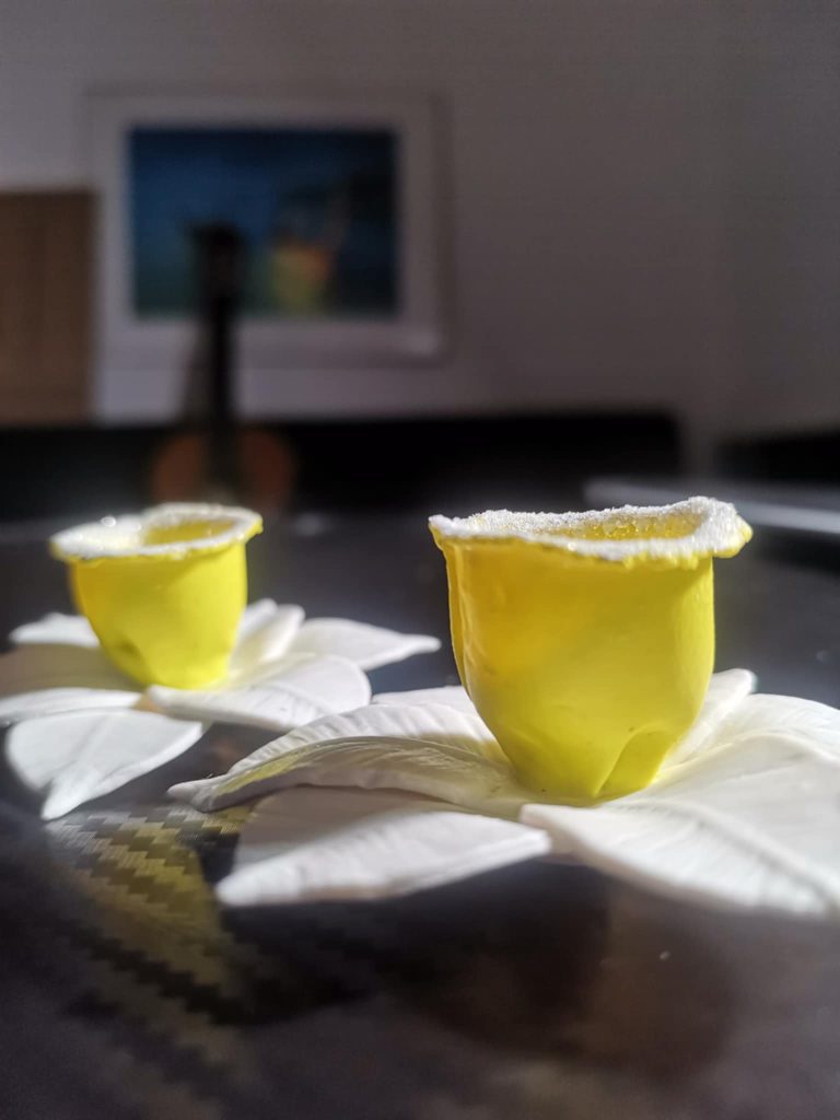 Handmade σκουλαρίκια "narcissus" λευκά, κίτρινα