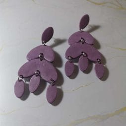 Handmade σκουλαρίκια μωβ "scratches"