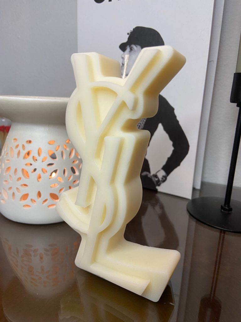 Logo candle