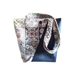 Χειροποίητη τσάντα tote ώμου από blue-black τζιν και λονέτα