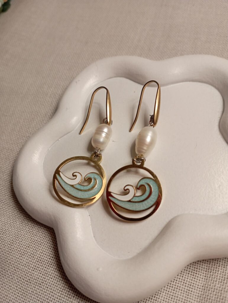 Wave earrings