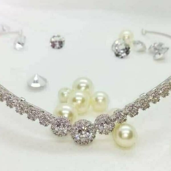 Τιάρα μετώπου, πίσω χτενίσματος με Cubic Zirconia
