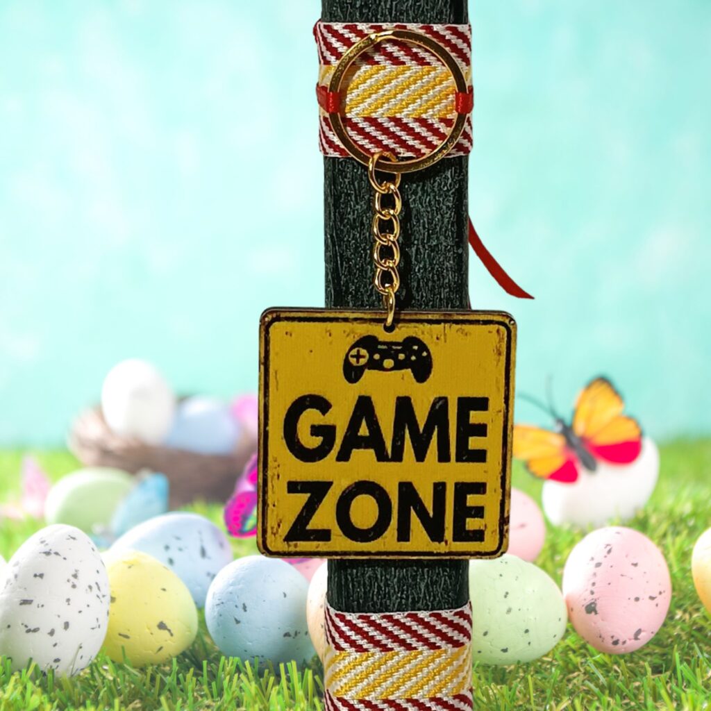 Πασχαλινή λαμπάδα με ξύλινο μπρελόκ Game Zone