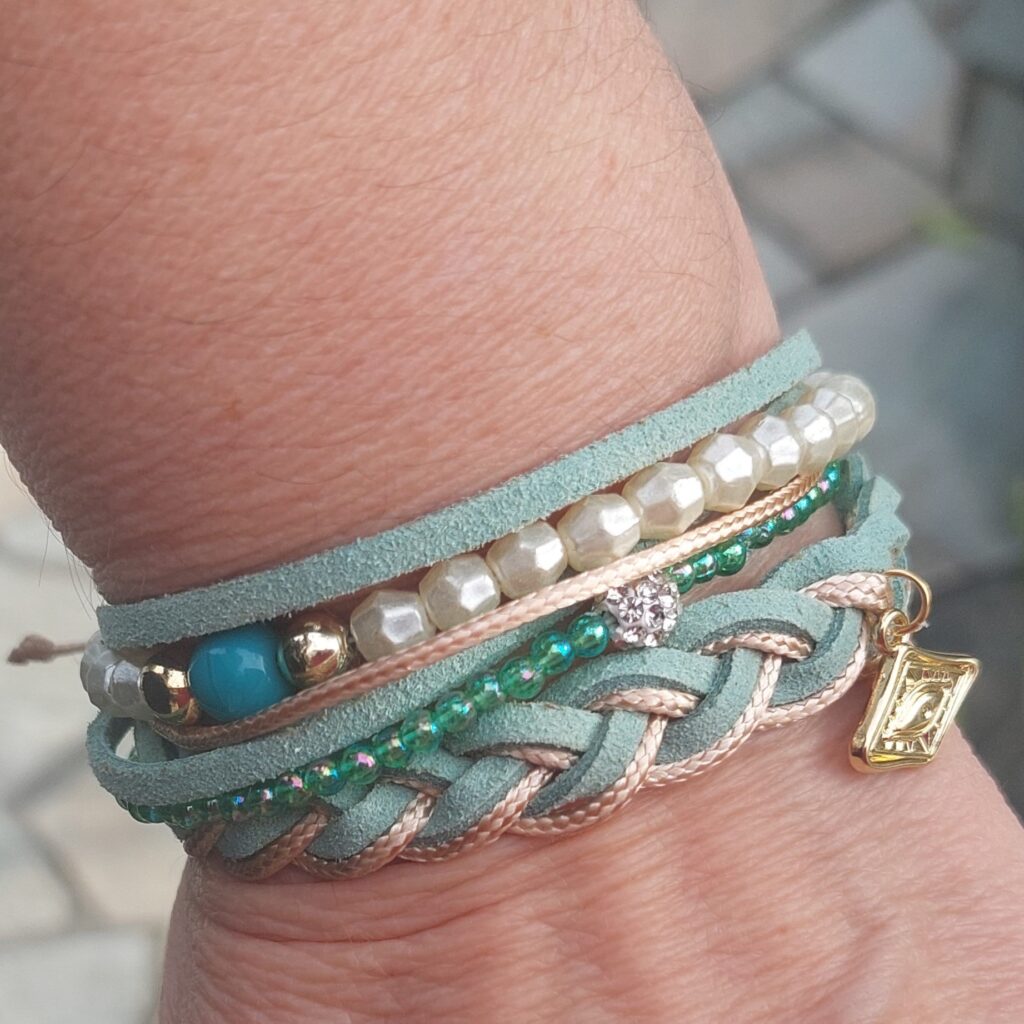 Πολύσειρο boho, handmade βεραμάν βραχιόλι.