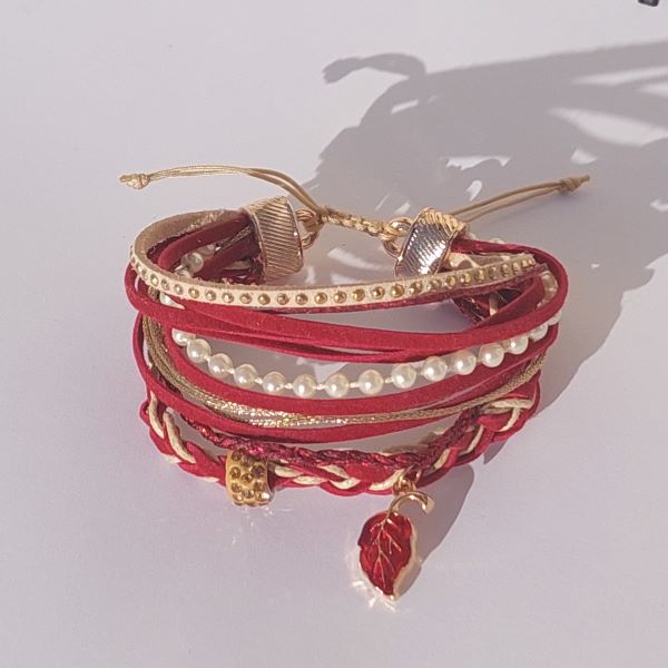 Πολύσειρο boho, handmade κόκκινο βραχιόλι.