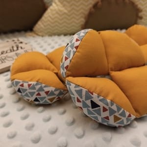 Montessori puzzle ball "Happy Triangles", υφασμάτινη, γεωμετρικά σχέδια