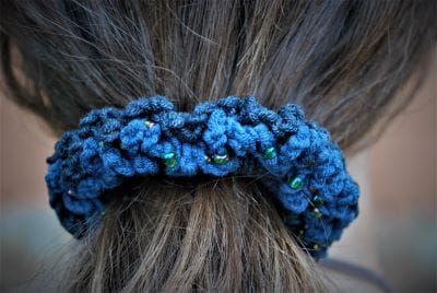 Χειροποίητο scrunchie για τα μαλλιά