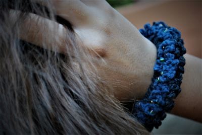 Χειροποίητο scrunchie για τα μαλλιά