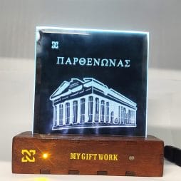 Ξύλινο φωτιζόμενο διακοσμητικό καθρέπτης Παρθενώνας βάση Καρυδιά.