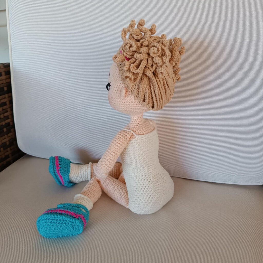 Χειροποίητη κούκλα (amigurumi) "Φοίβη” , ύψους 47 εκ.